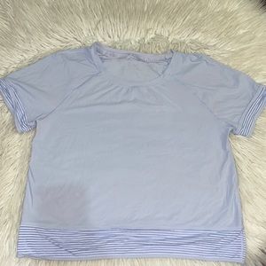 lululemon t-shirt